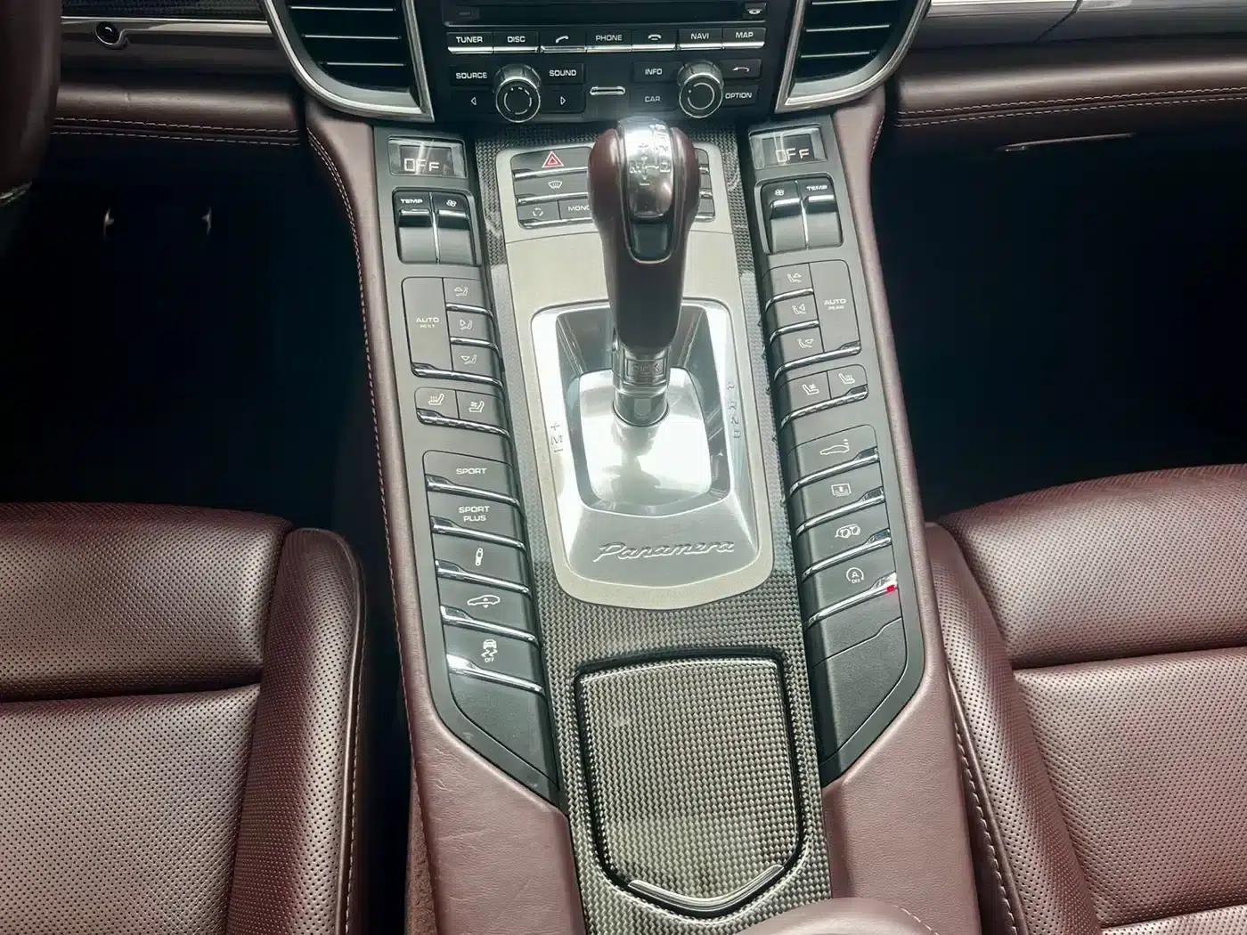Panamera 2010 Panamera Turbo 4.8T — миниатюра 8