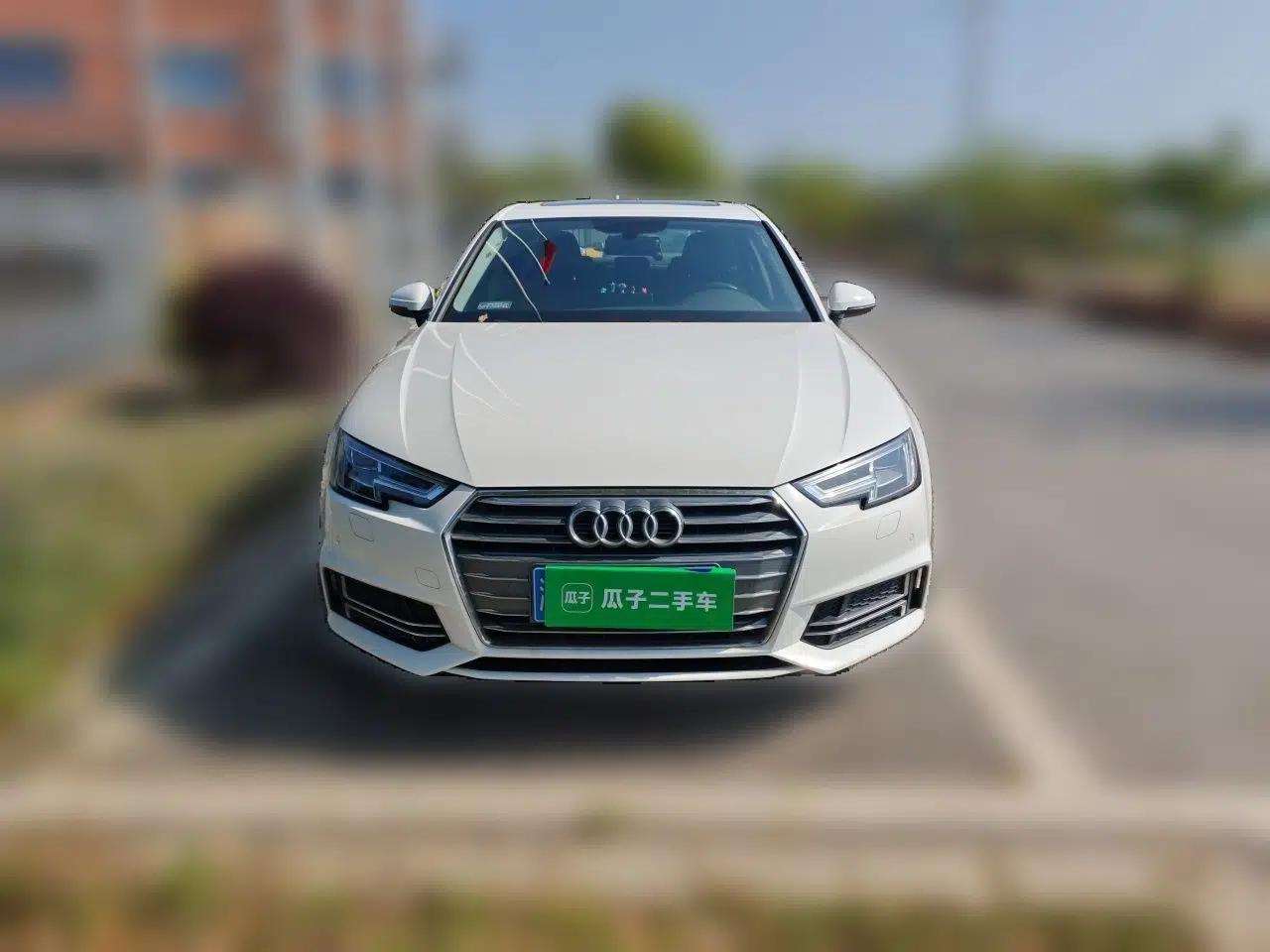 Audi A4L 2018 30th Anniversary Edition 40 TFSI Fashion Model — миниатюра 2