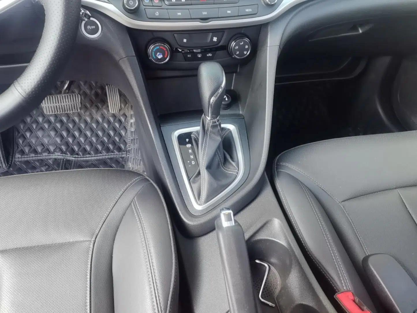 Buick GT 2021 Revised Version Flagship 1.5L Automatic Elite Edition — миниатюра 17