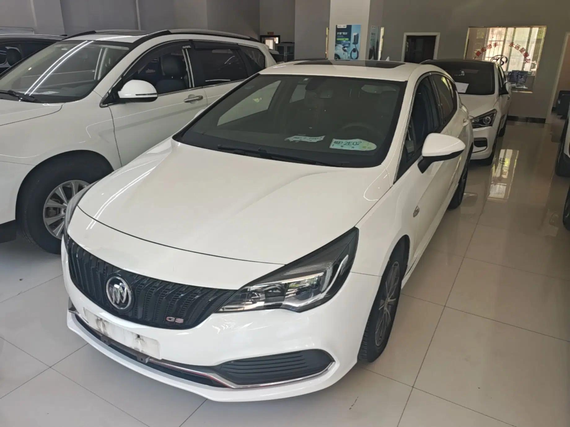 Buick Verano 2016 Hatchback GS 20T Dual-Clutch Passionate Sporty Model — миниатюра 1