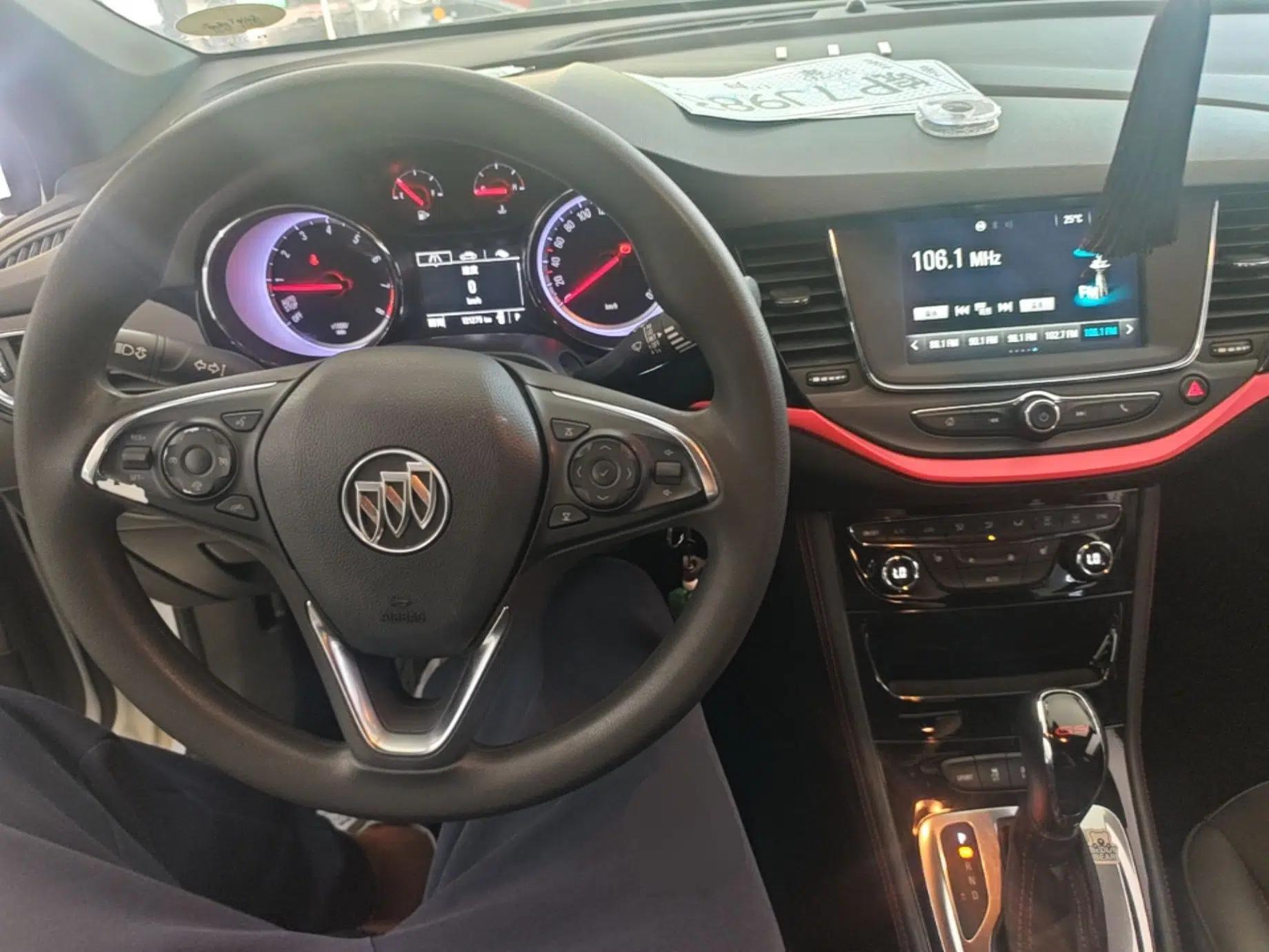 Buick Verano 2016 Hatchback GS 20T Dual-Clutch Passionate Sporty Model — миниатюра 13