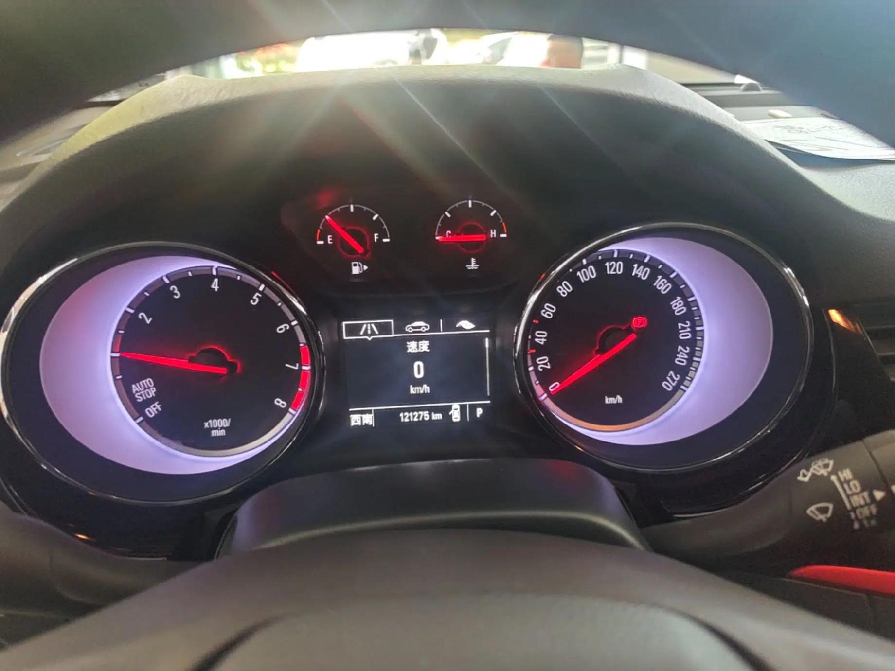 Buick Verano 2016 Hatchback GS 20T Dual-Clutch Passionate Sporty Model — миниатюра 15