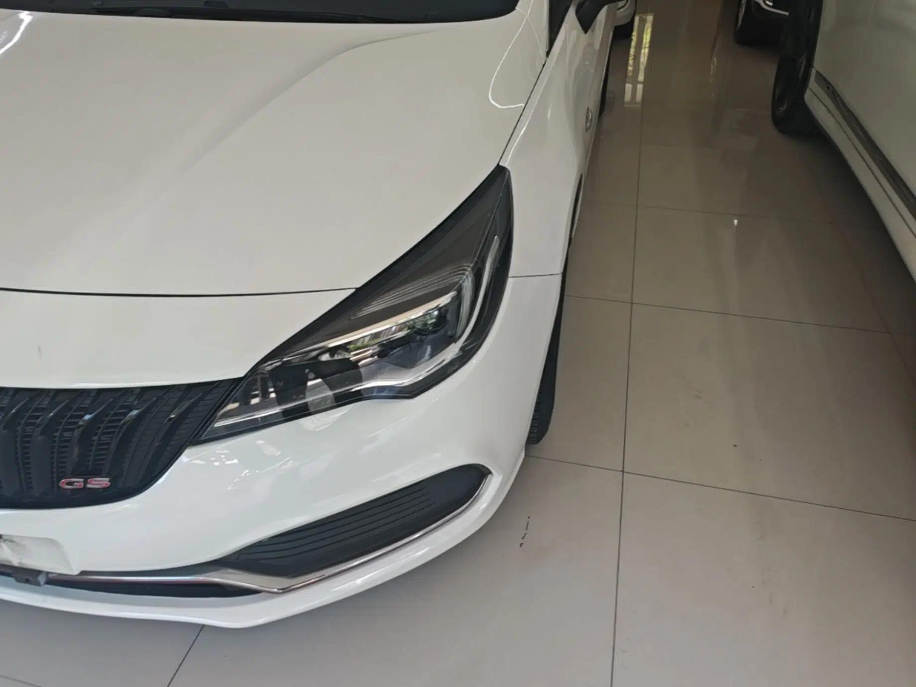 Buick Verano 2016 Hatchback GS 20T Dual-Clutch Passionate Sporty Model — миниатюра 9