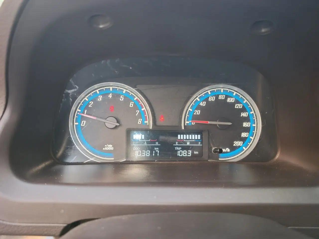 Baojun 730 2014 1.5L Manual Luxury Navigation ESP Version 7 Seats — миниатюра 12