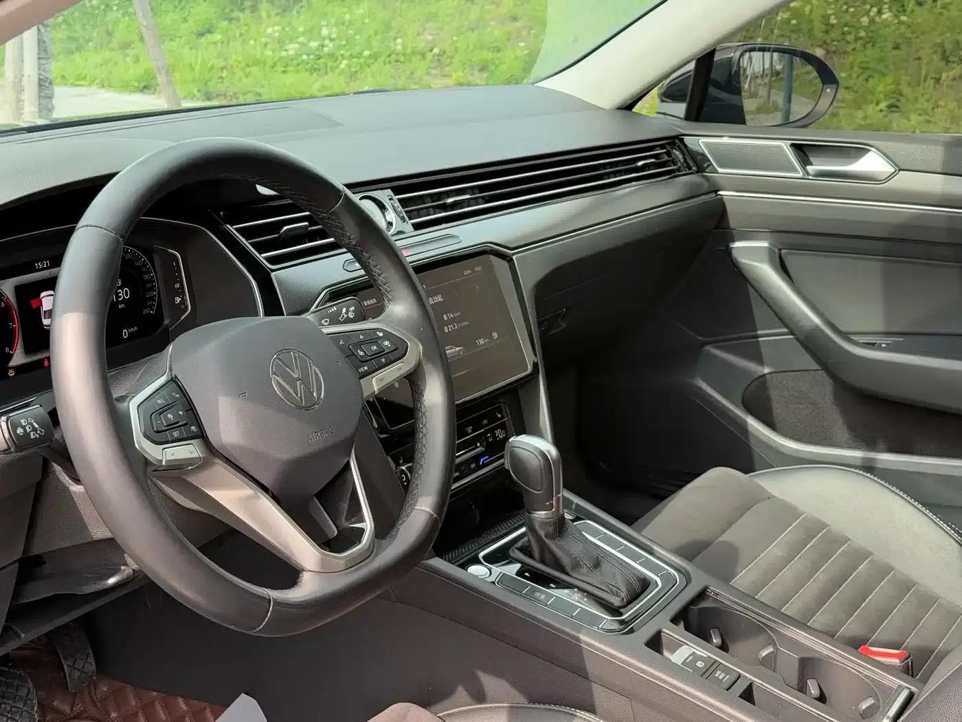 2020 Volkswagen Passat 380TSI DSG Luxury — миниатюра 6