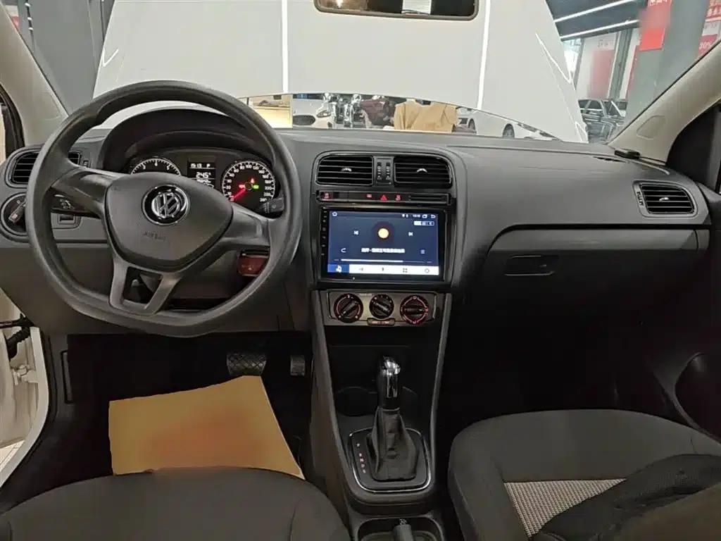 2018 Polo 1.5L Automatic Comfort Edition — миниатюра 10