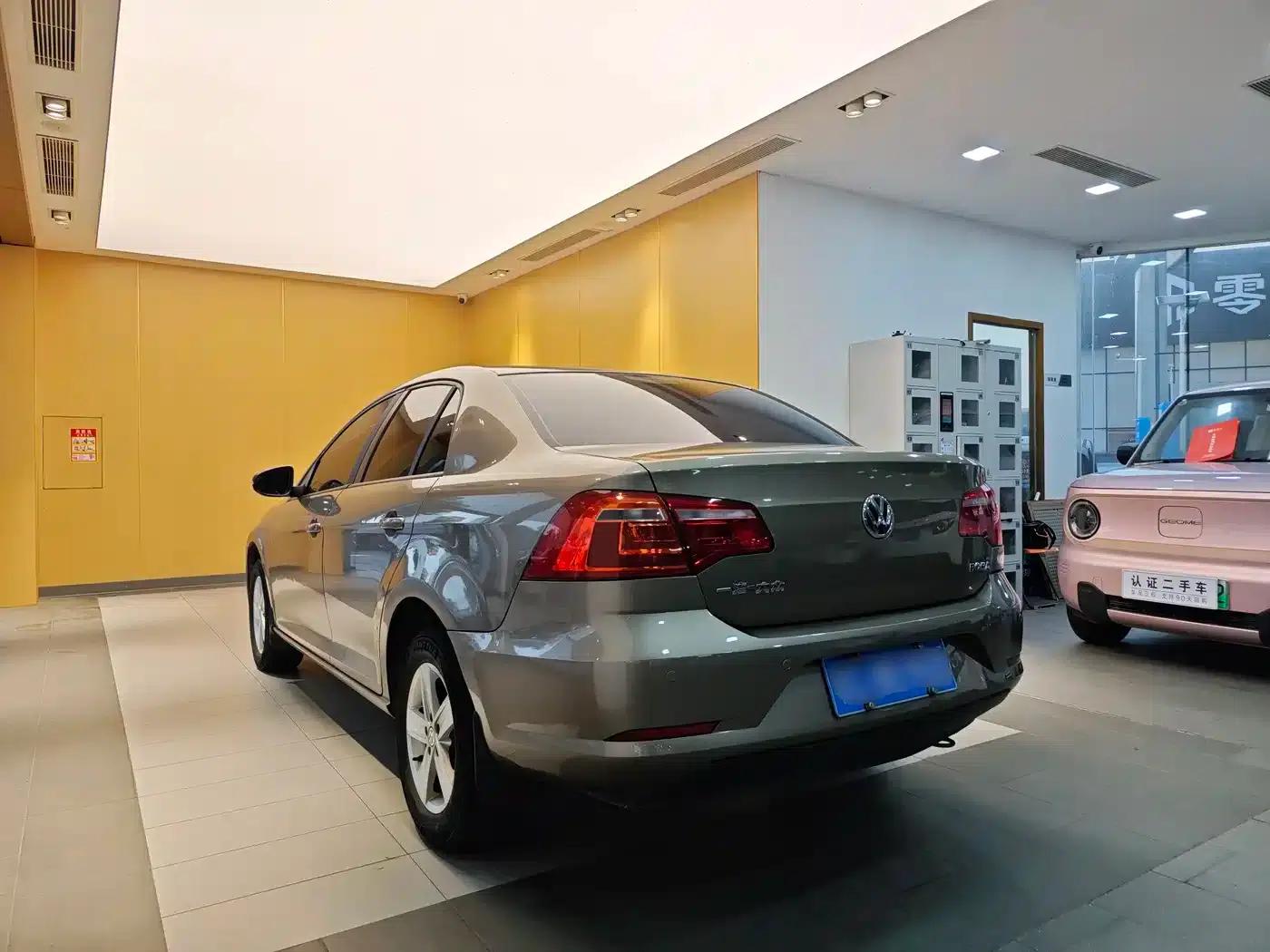2015 Volkswagen Bora Value Edition 1.6L Automatic Fashion Model — миниатюра 24