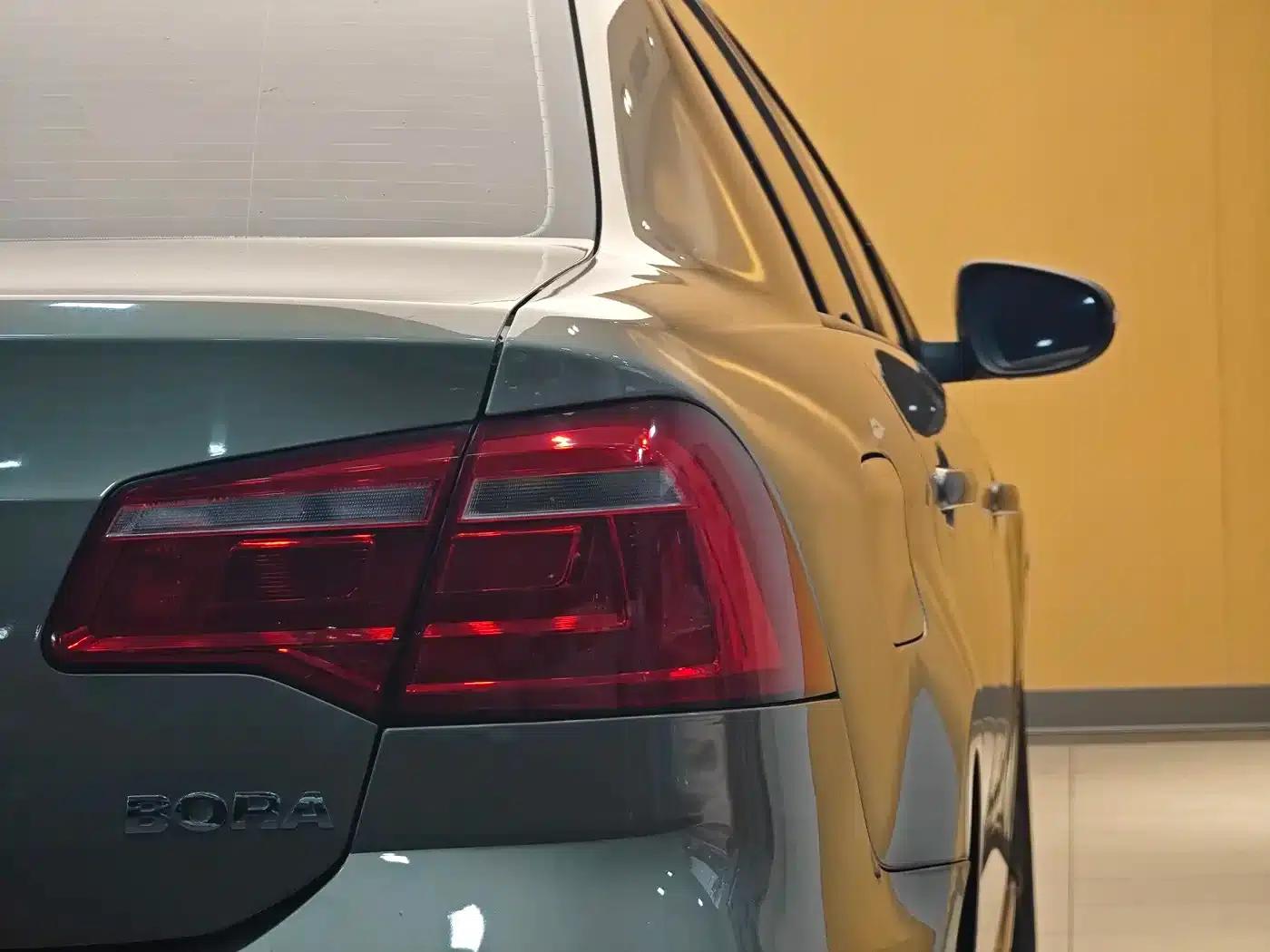 2015 Volkswagen Bora Value Edition 1.6L Automatic Fashion Model — миниатюра 25