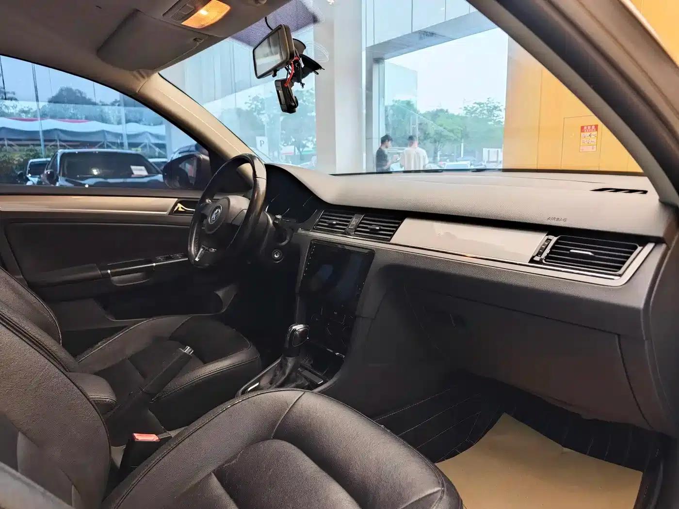 2015 Volkswagen Bora Value Edition 1.6L Automatic Fashion Model — миниатюра 29