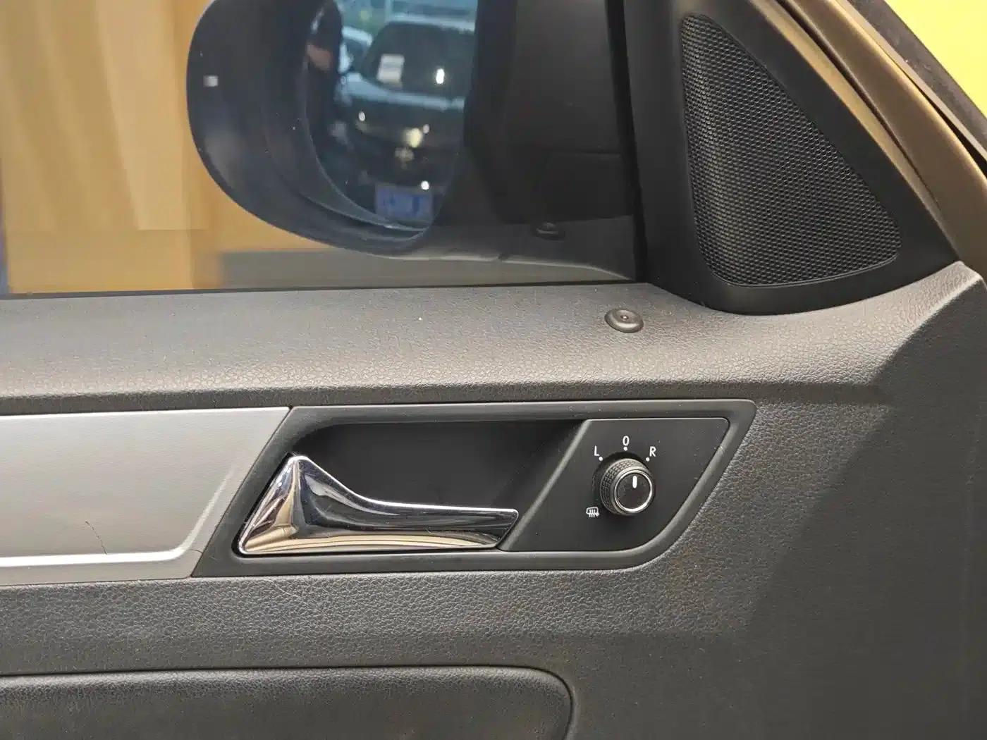 2015 Volkswagen Bora Value Edition 1.6L Automatic Fashion Model — миниатюра 8