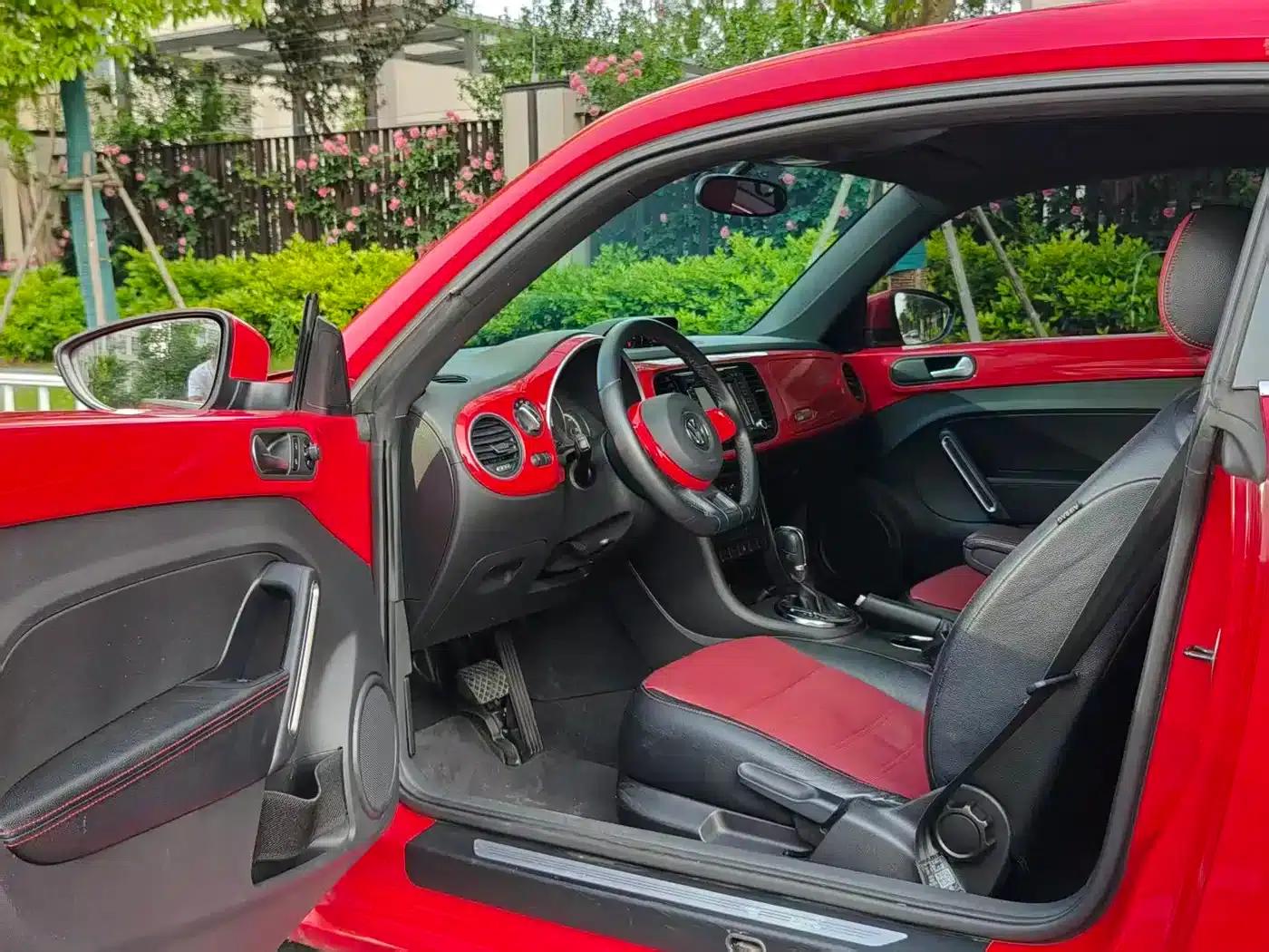 2013 Volkswagen Beetle 1.2TSI Fashion Edition — миниатюра 4
