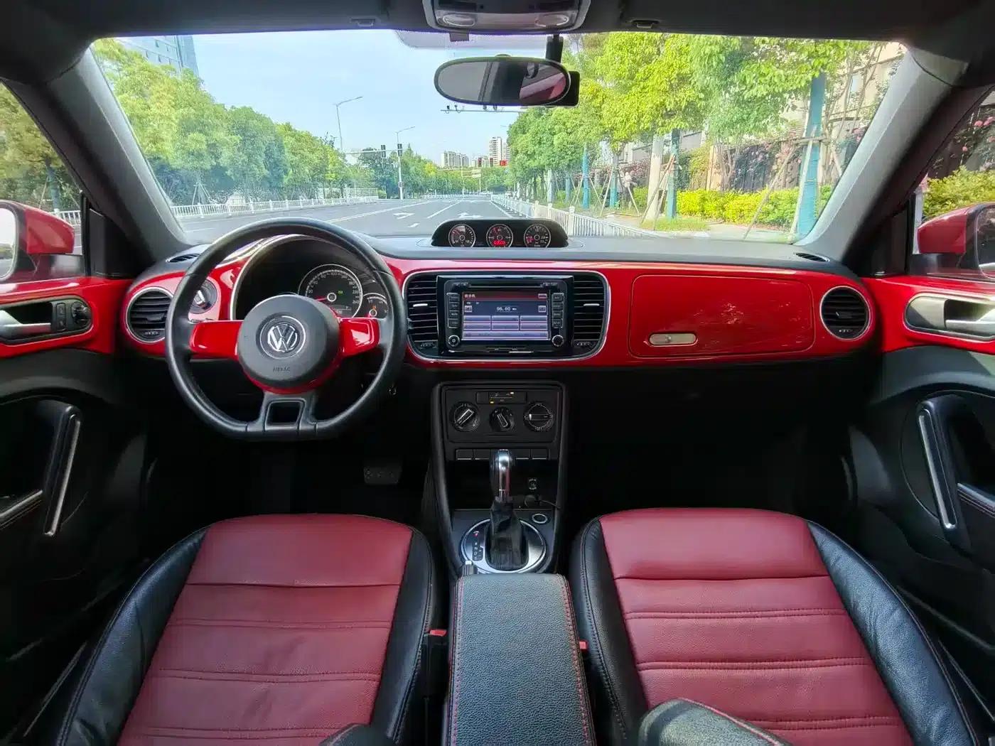 2013 Volkswagen Beetle 1.2TSI Fashion Edition — миниатюра 6
