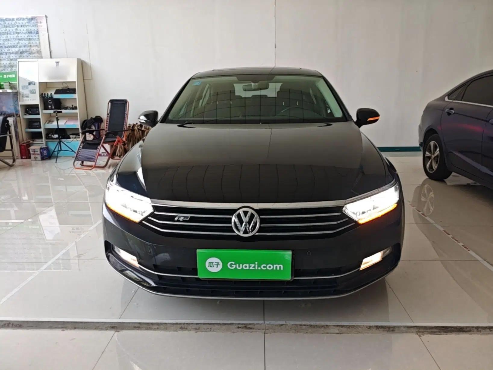 Volkswagen Magotan 2018 Facelift 330TSI DSG Luxury Model — миниатюра 2