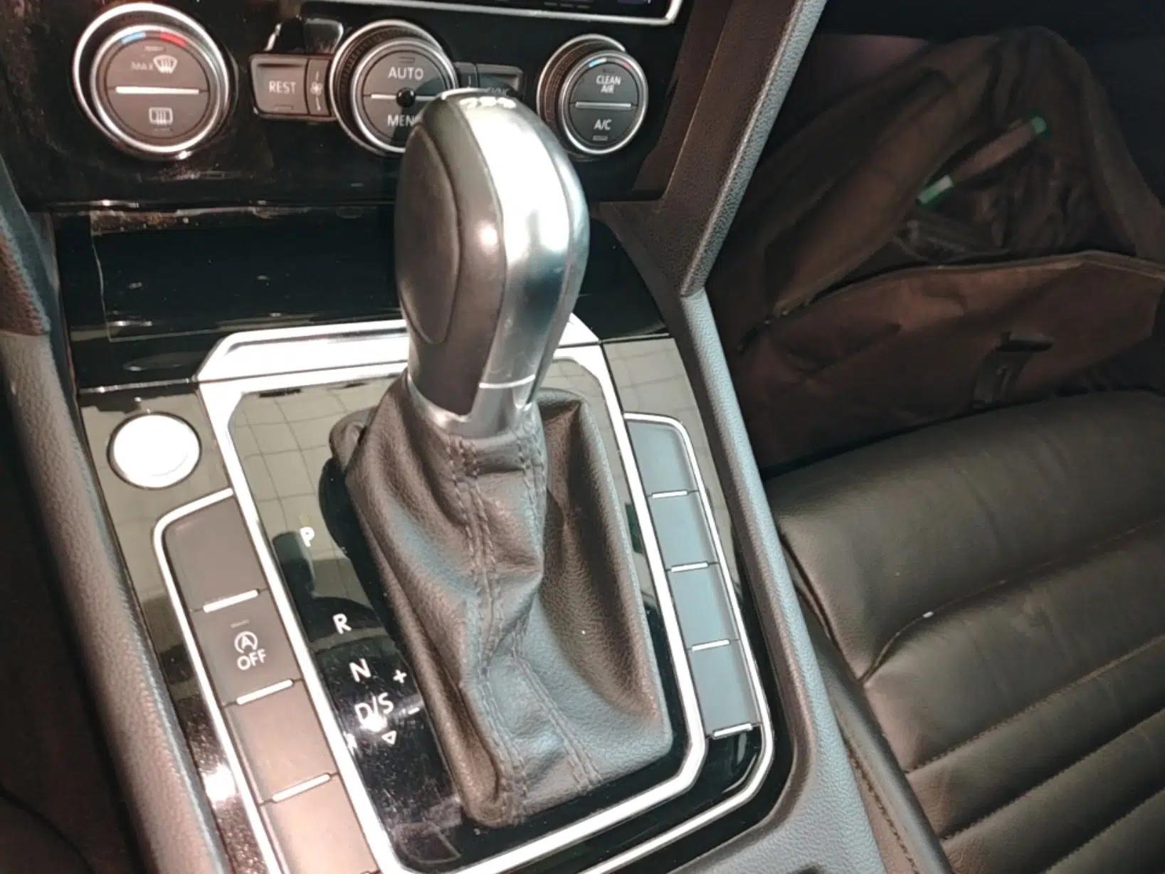 Volkswagen Magotan 2018 Facelift 330TSI DSG Luxury Model — миниатюра 16