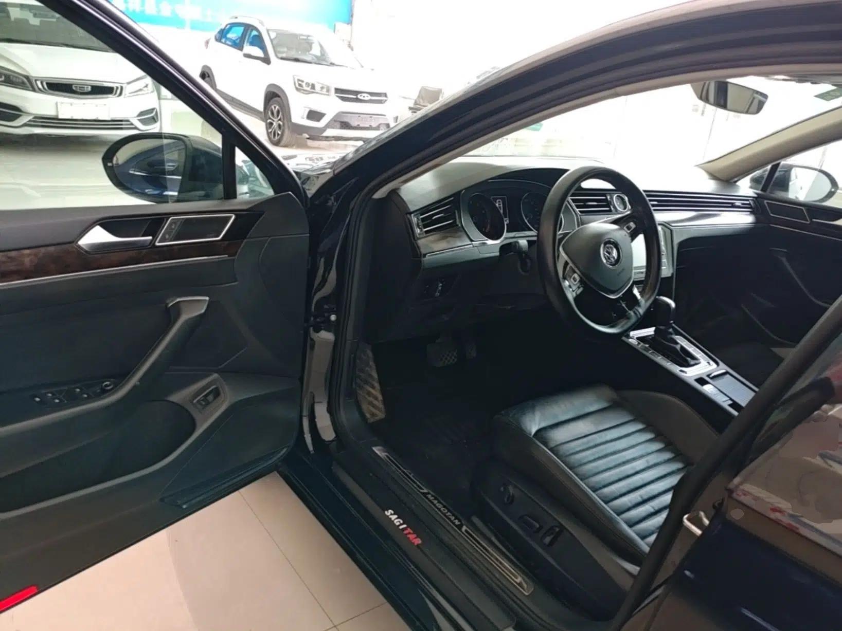 Volkswagen Magotan 2018 Facelift 330TSI DSG Luxury Model — миниатюра 18