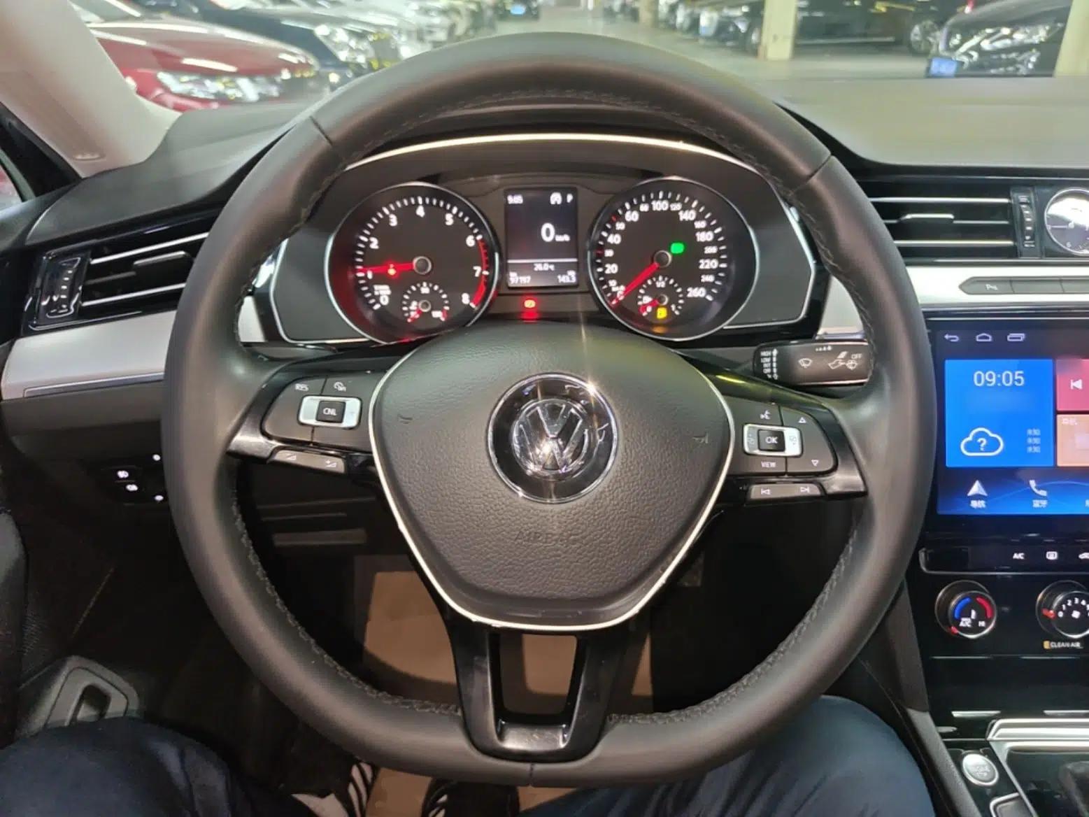 Volkswagen Magotan 2019 330TSI DSG Leading Model China VI Standard — миниатюра 13