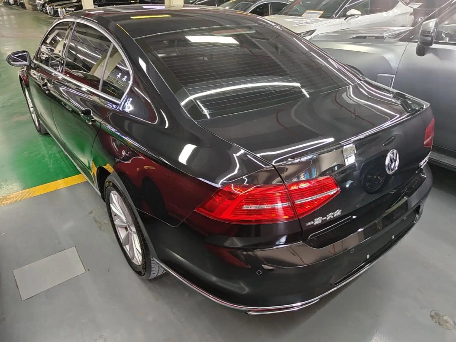 Volkswagen Magotan 2019 330TSI DSG Leading Model China VI Standard — миниатюра 7