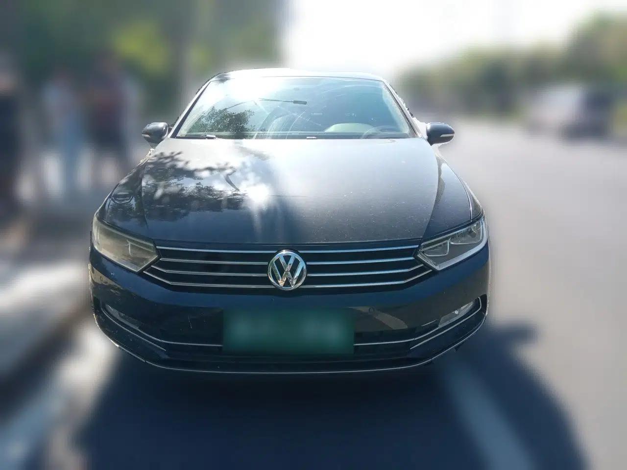 Volkswagen Magotan 2018 330TSI DSG Advanced Model — миниатюра 2