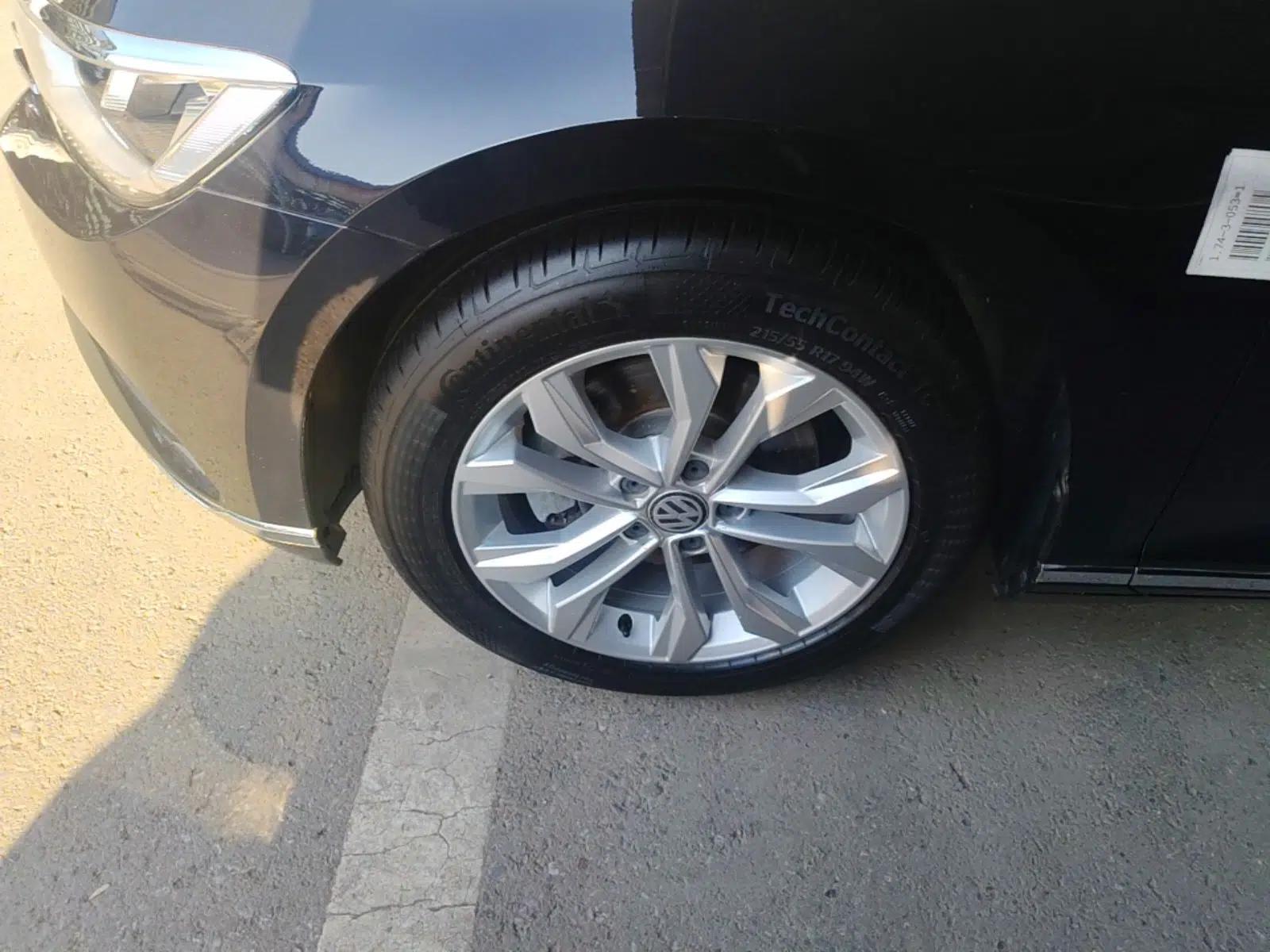 Volkswagen Magotan 2019 380TSI DSG Luxury Version China VI Standard — миниатюра 8