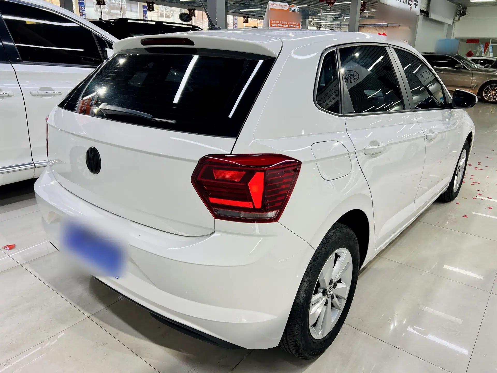Volkswagen Polo 2019 Plus 1.5L Automatic Panoramic Enjoyment Edition — миниатюра 6