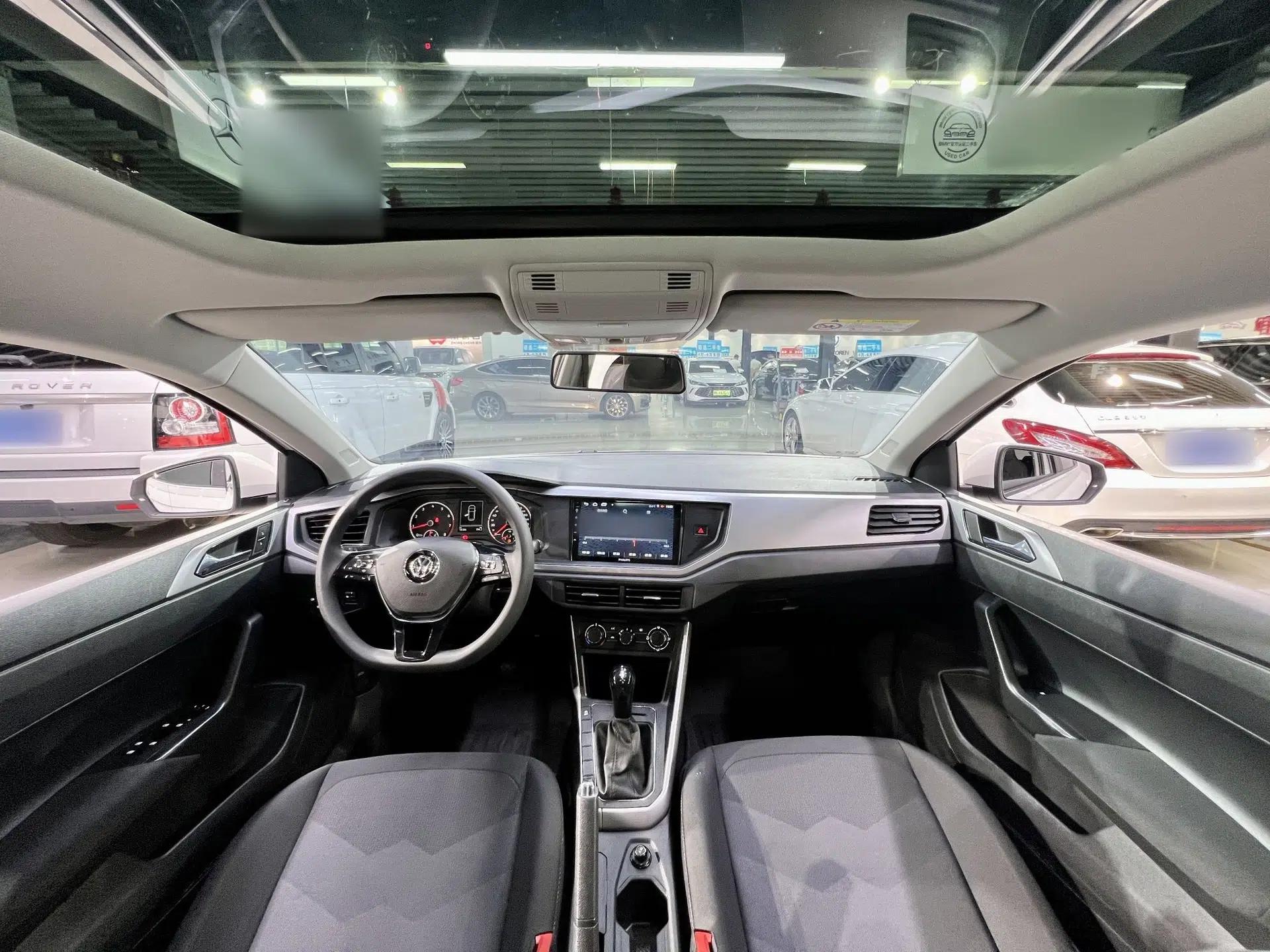 Volkswagen Polo 2019 Plus 1.5L Automatic Panoramic Enjoyment Edition — миниатюра 8
