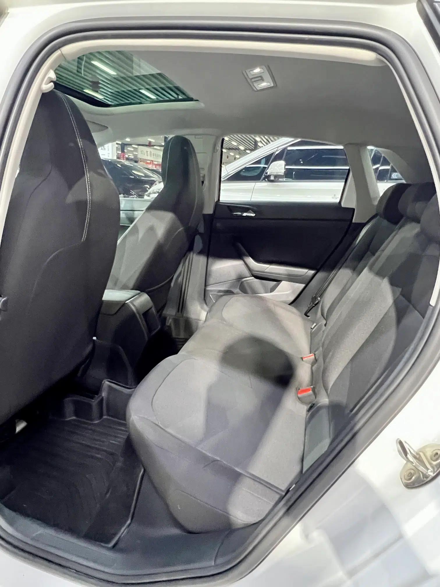 Volkswagen Polo 2019 Plus 1.5L Automatic Panoramic Enjoyment Edition — миниатюра 9