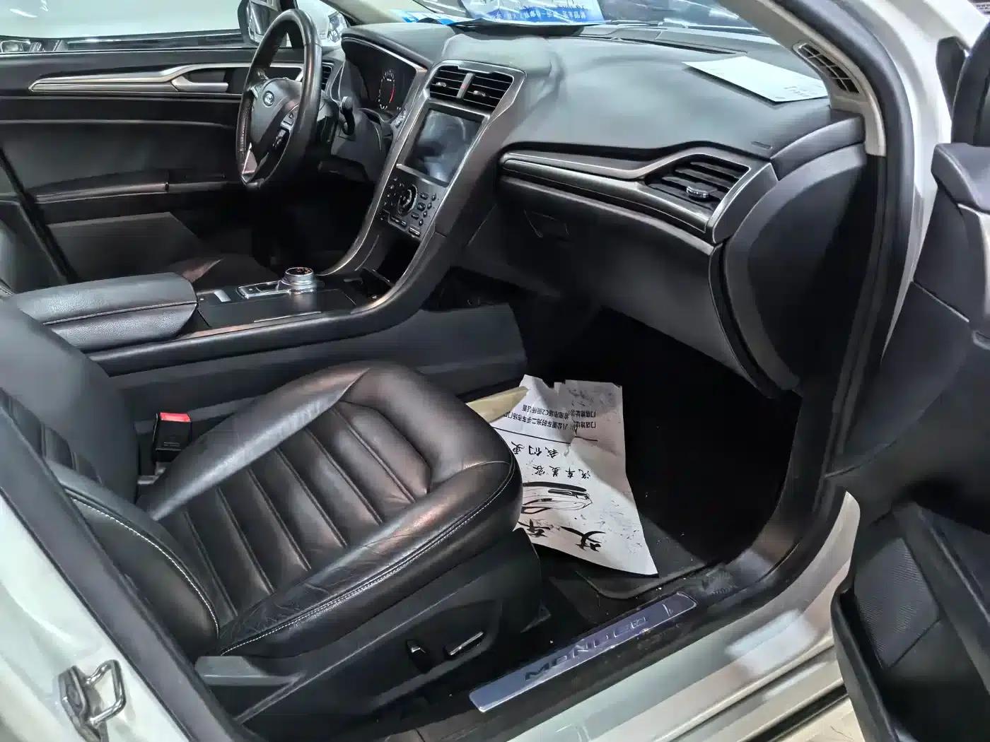 2017 Ford Mondeo EcoBoost 180 Fashion Edition — миниатюра 12
