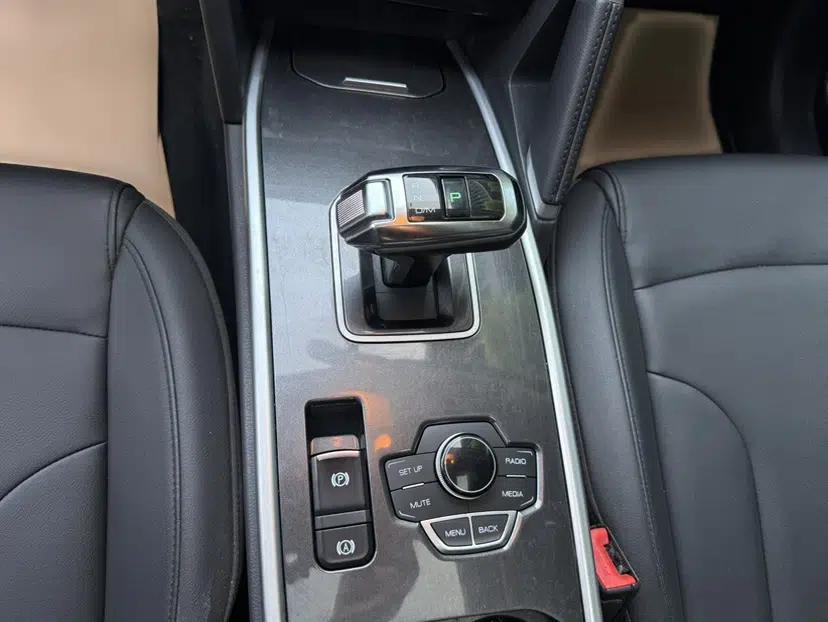 Haval H6 2019 Sport Edition 1.5T Automatic Two-Wheel Drive Elite Model China VI — миниатюра 21