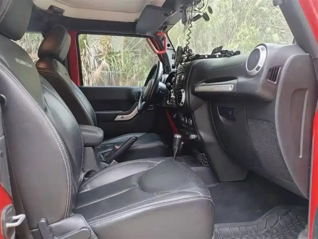 2013 Jeep Wrangler 3.6L Rubicon 2-Door — миниатюра 5