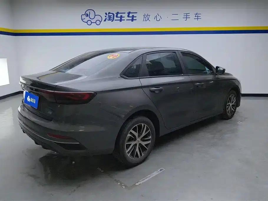 Geely Emgrand 2023 4th Generation Champion Edition 1.5L CVT Luxury — миниатюра 3