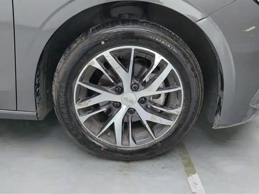 Geely Emgrand 2023 4th Generation Champion Edition 1.5L CVT Luxury — миниатюра 6