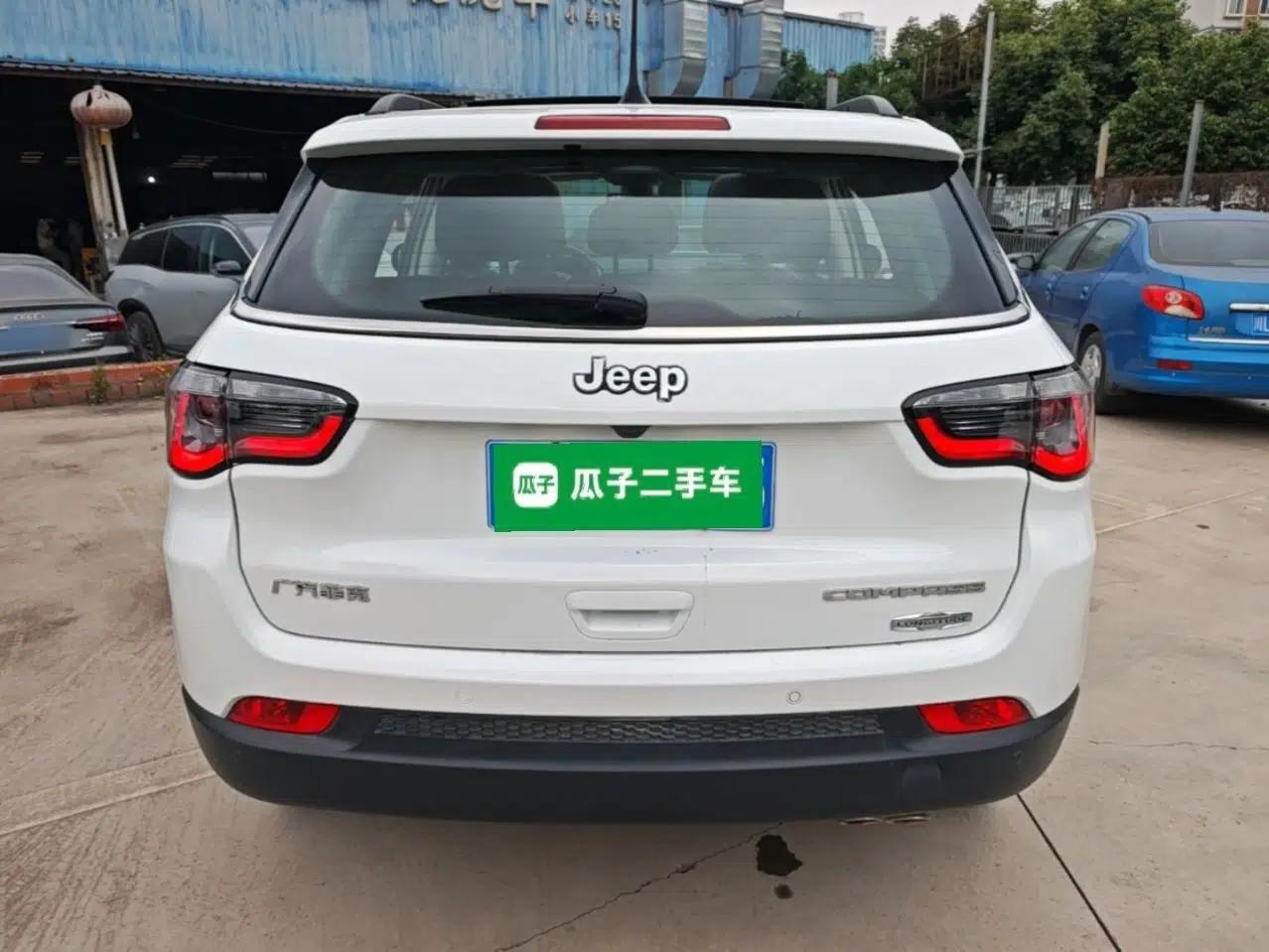 Jeep Compass 2019 220T Automatic Family Edition — миниатюра 5
