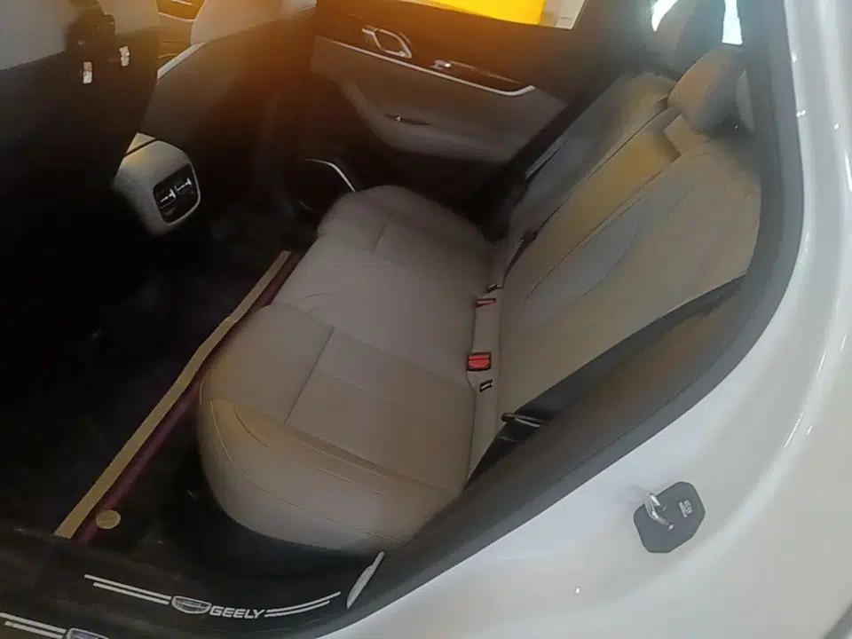 Geely Auto FX11 2025 4th Generation 1.5TD DCT – The Start — миниатюра 20