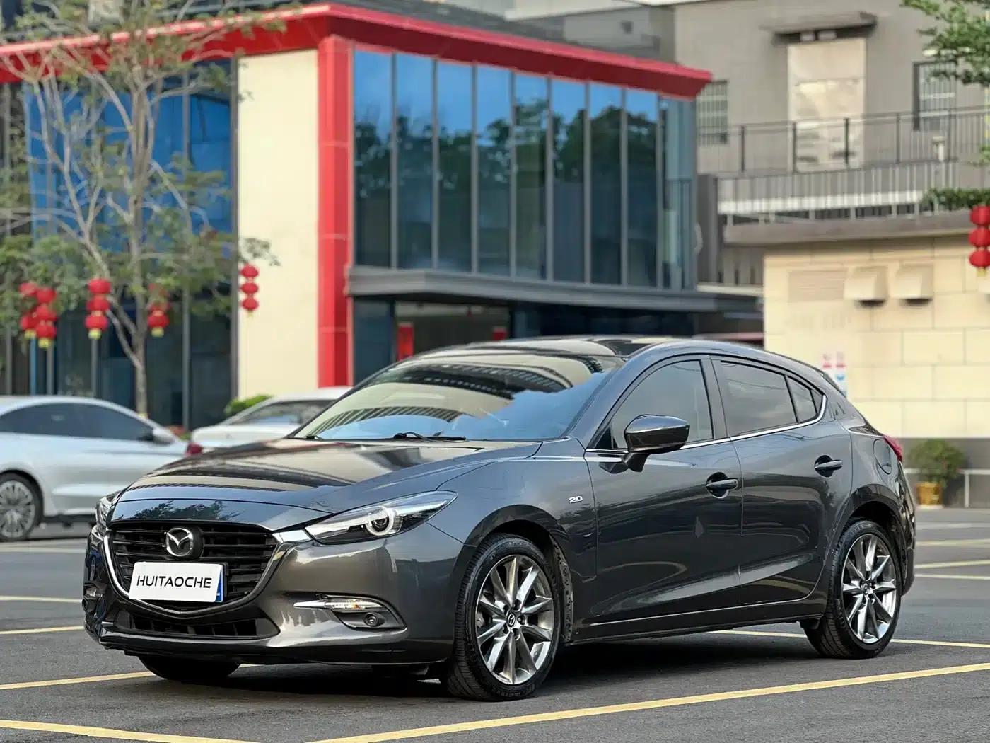 Mazda3 Axela 2017 Hatchback 2.0L Automatic Sport (China V Emission Standard) — миниатюра 1