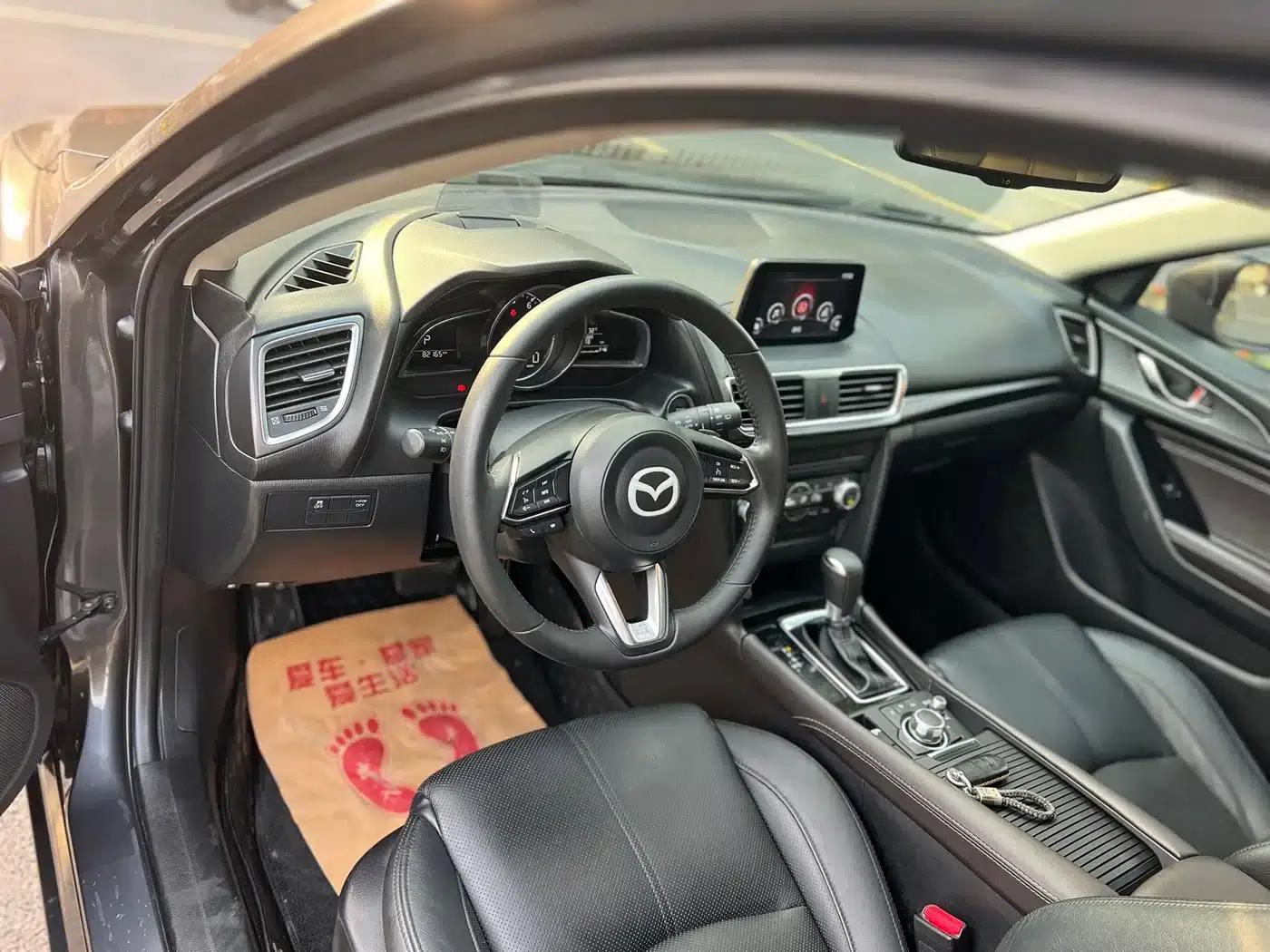 Mazda3 Axela 2017 Hatchback 2.0L Automatic Sport (China V Emission Standard) — миниатюра 5