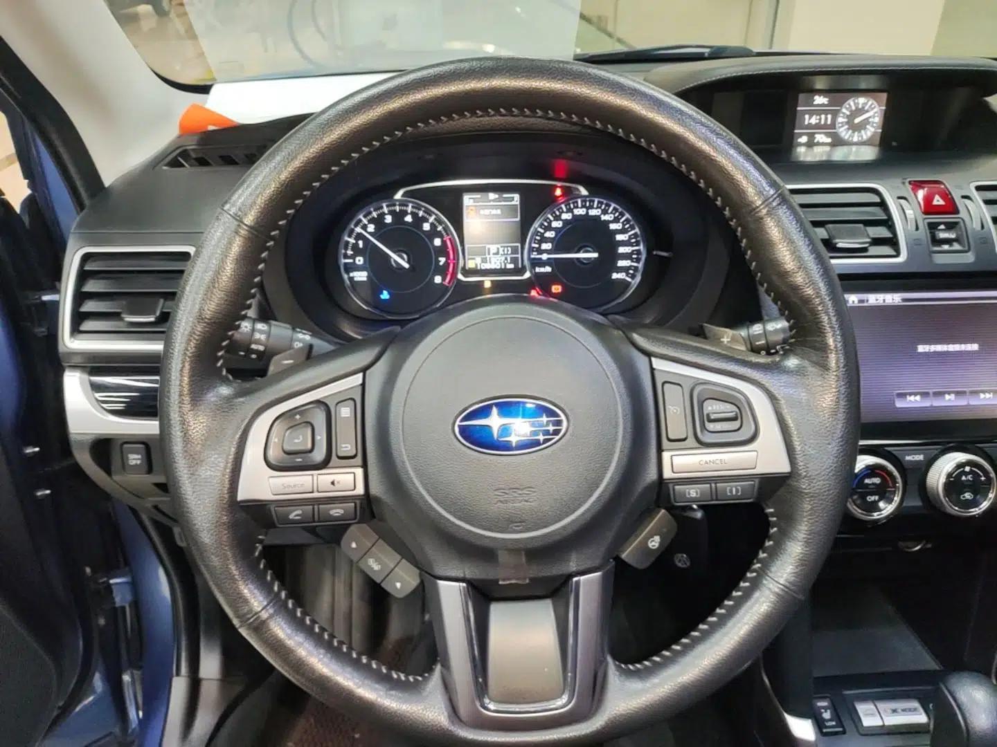 Subaru Forester 2018 2.5i Luxury Navigation Edition — миниатюра 14