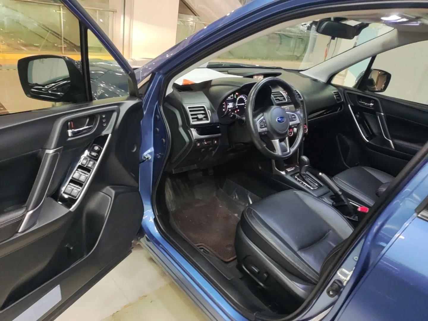 Subaru Forester 2018 2.5i Luxury Navigation Edition — миниатюра 19