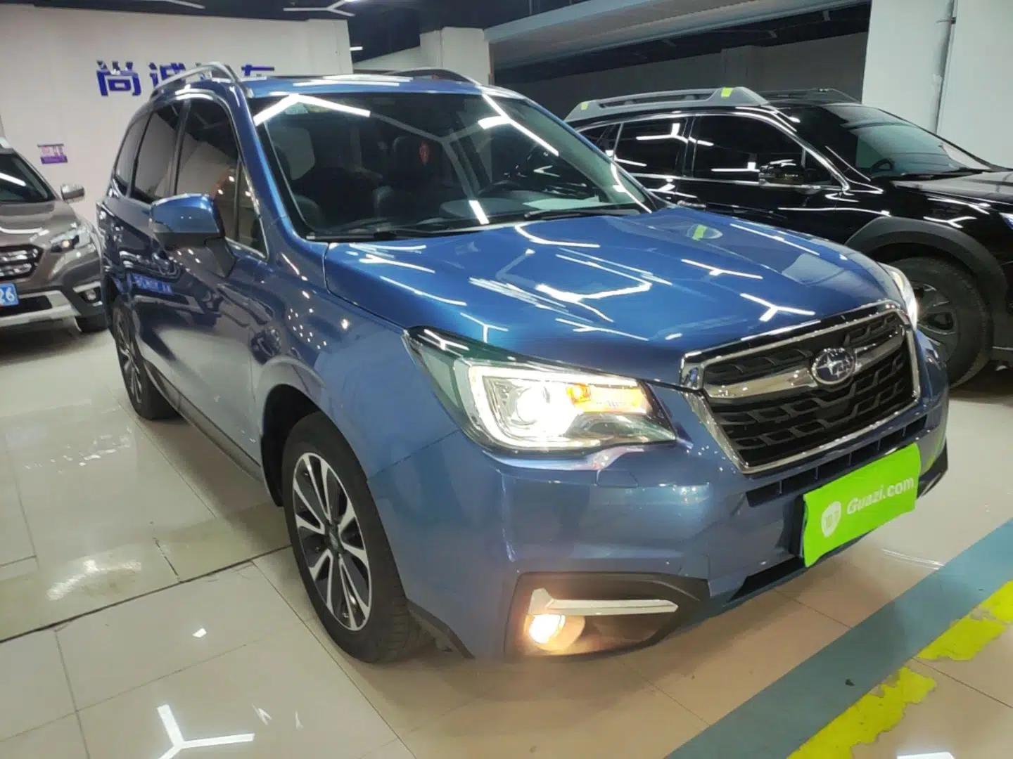 Subaru Forester 2018 2.5i Luxury Navigation Edition — миниатюра 3