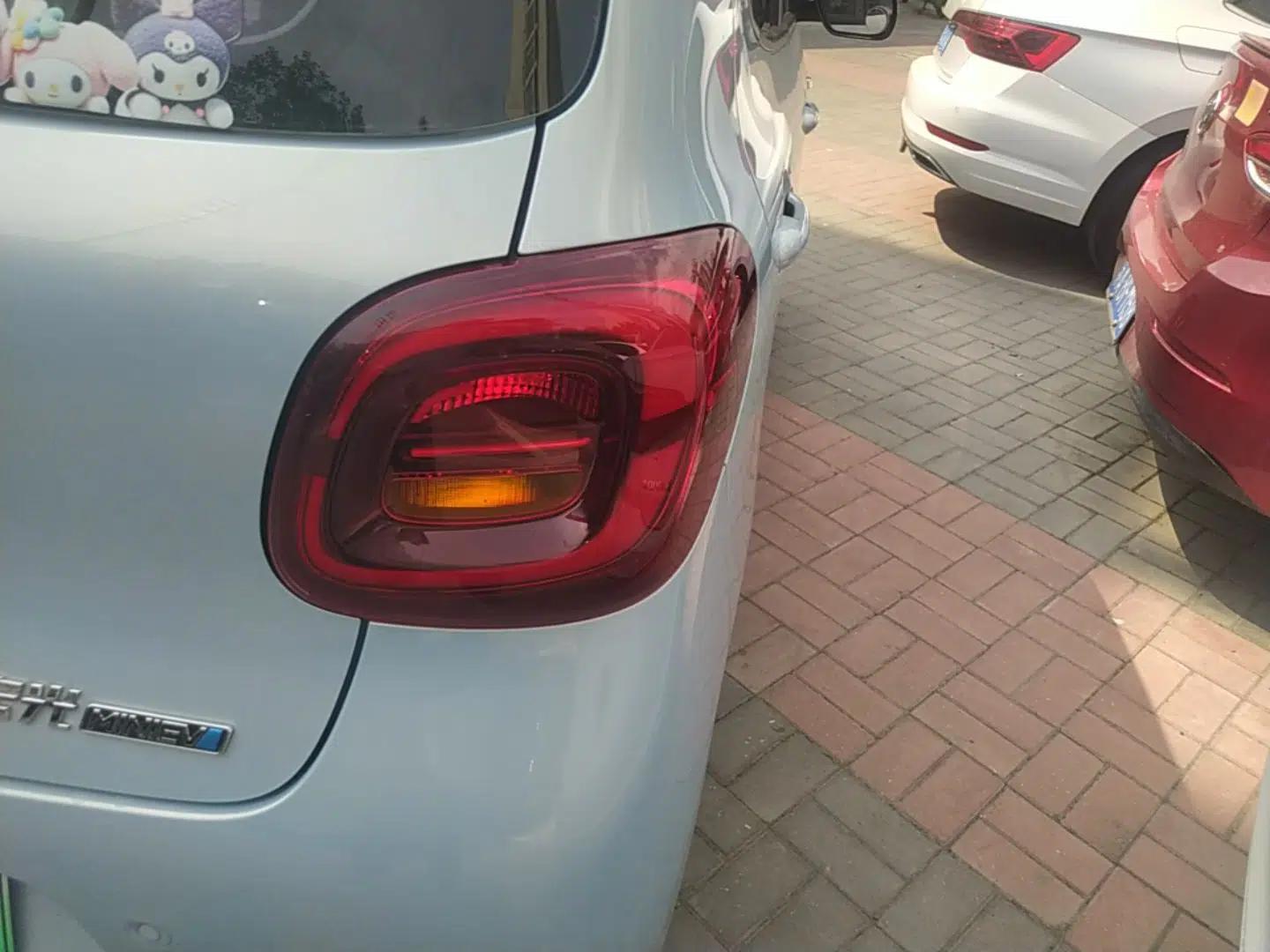 Wuling Hongguang MINIEV 2025 Four-Door Version Advanced Edition — миниатюра 7