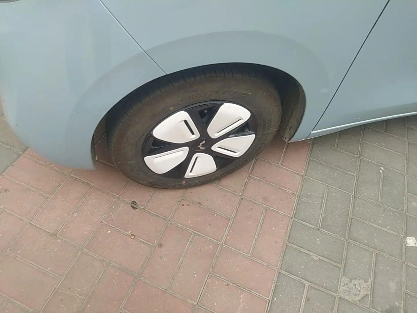 Wuling Hongguang MINIEV 2025 Four-Door Version Advanced Edition — миниатюра 8