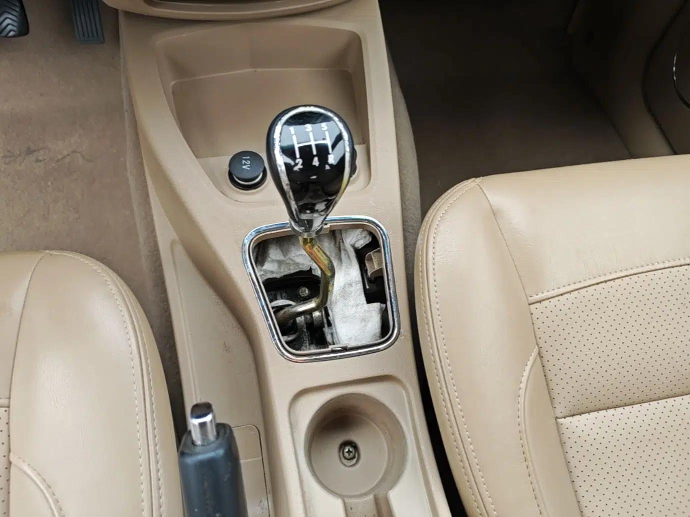 Wuling Hongguang 2014 1.5L S Comfort Model — миниатюра 17