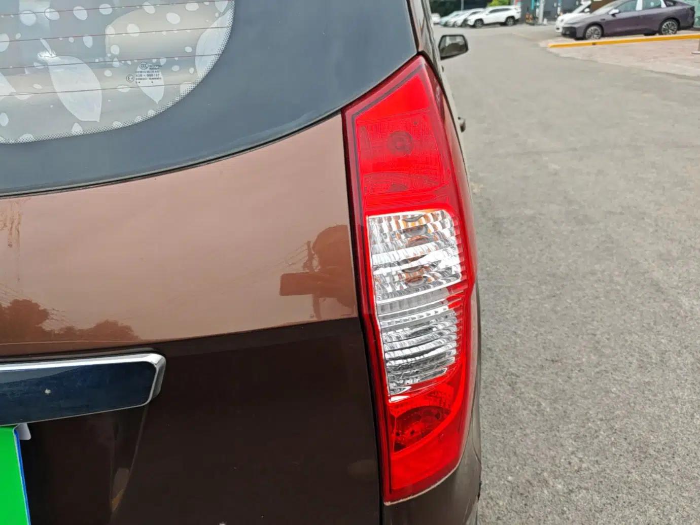 Wuling Hongguang 2014 1.5L S Comfort Model — миниатюра 7