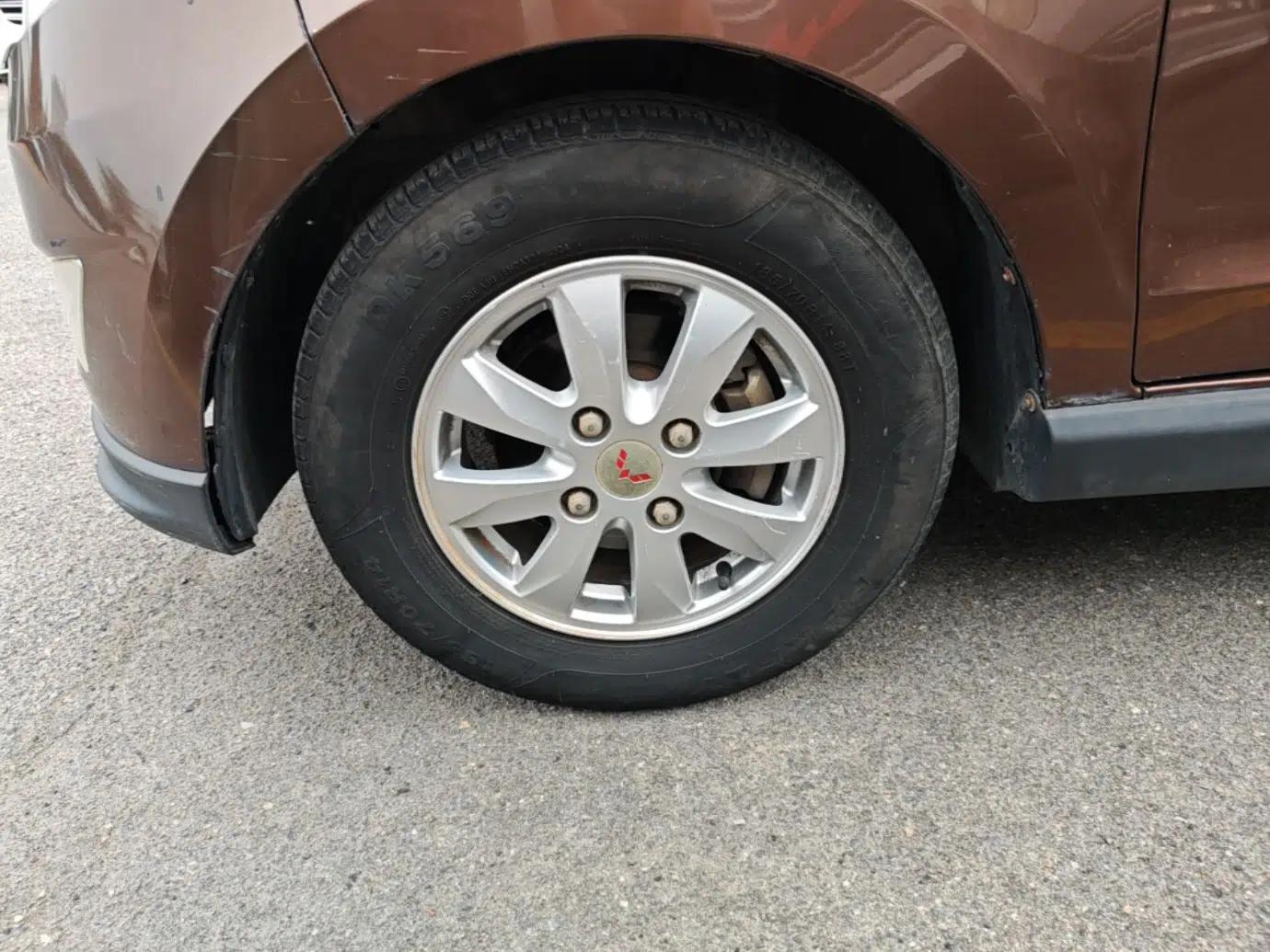 Wuling Hongguang 2014 1.5L S Comfort Model — миниатюра 8