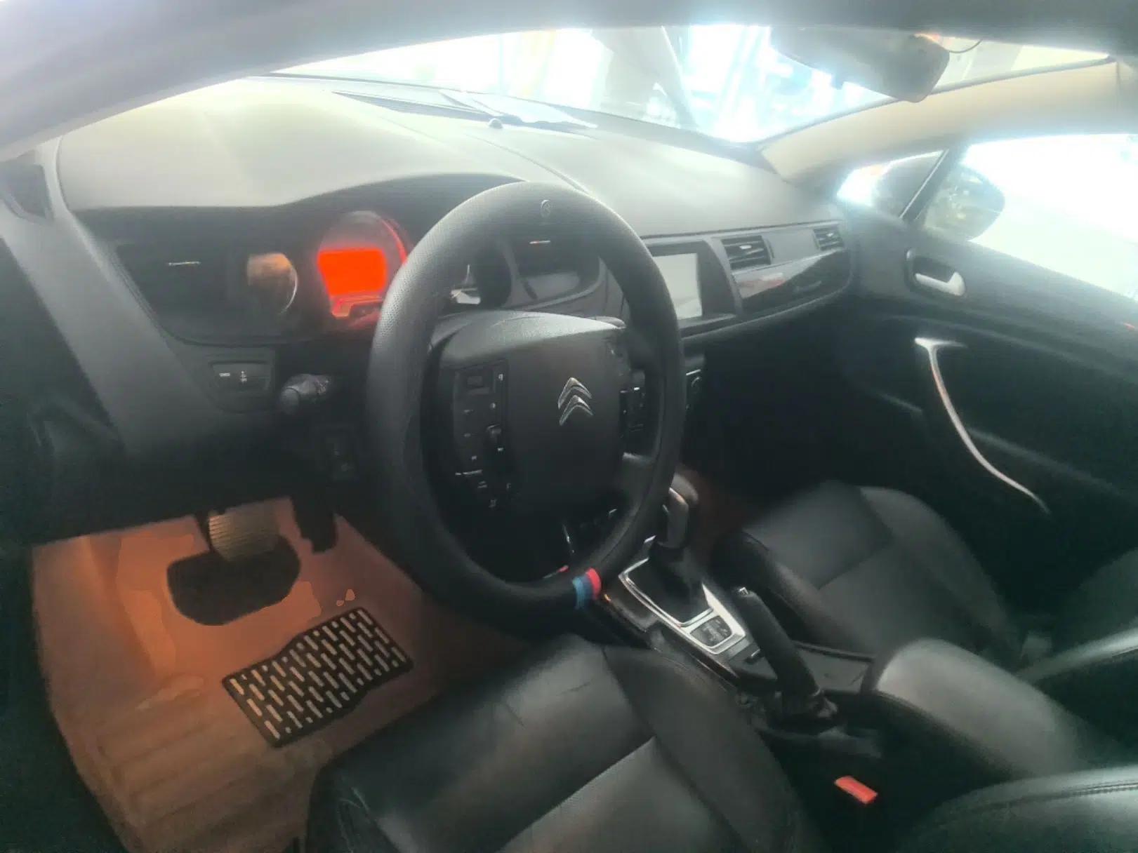 Citroen C5 2014 2.0L Automatic Luxury Edition — миниатюра 13