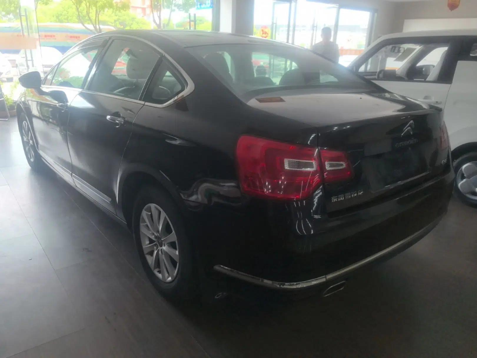 Citroen C5 2014 2.0L Automatic Luxury Edition — миниатюра 4
