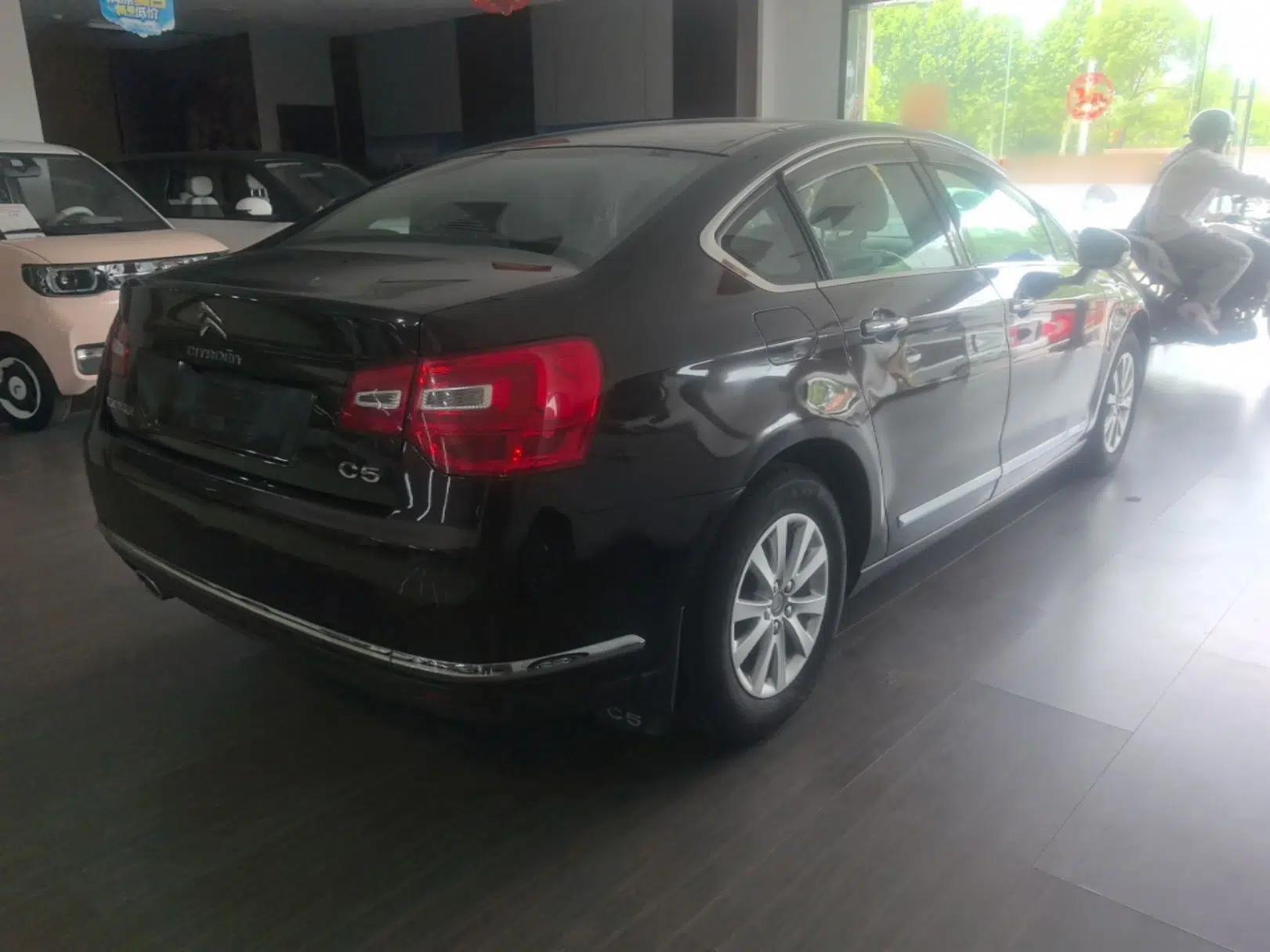 Citroen C5 2014 2.0L Automatic Luxury Edition — миниатюра 6