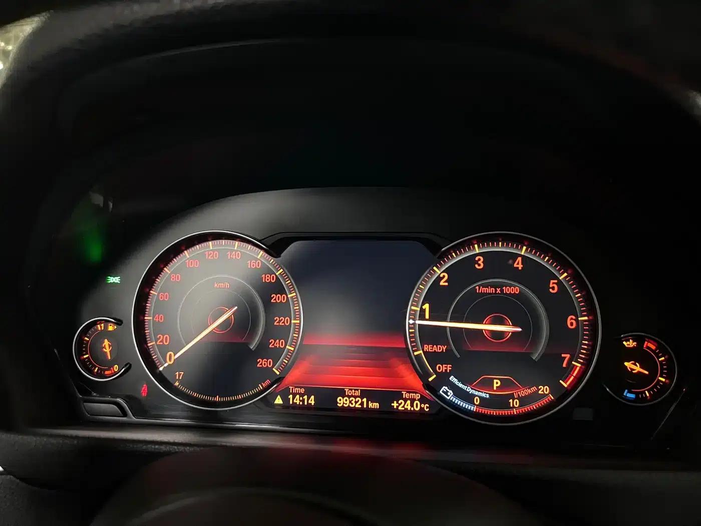 2019 BMW 3 Series 320Li M Sport Package — миниатюра 4