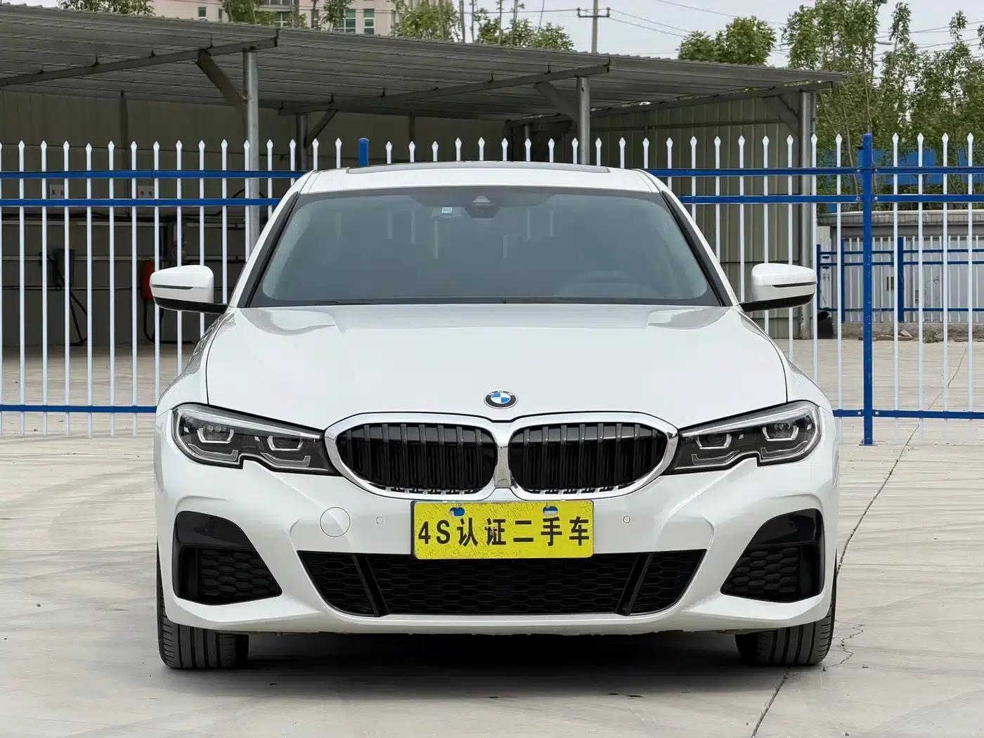 2022 BMW 3 Series 325Li M Sport Package — миниатюра 3