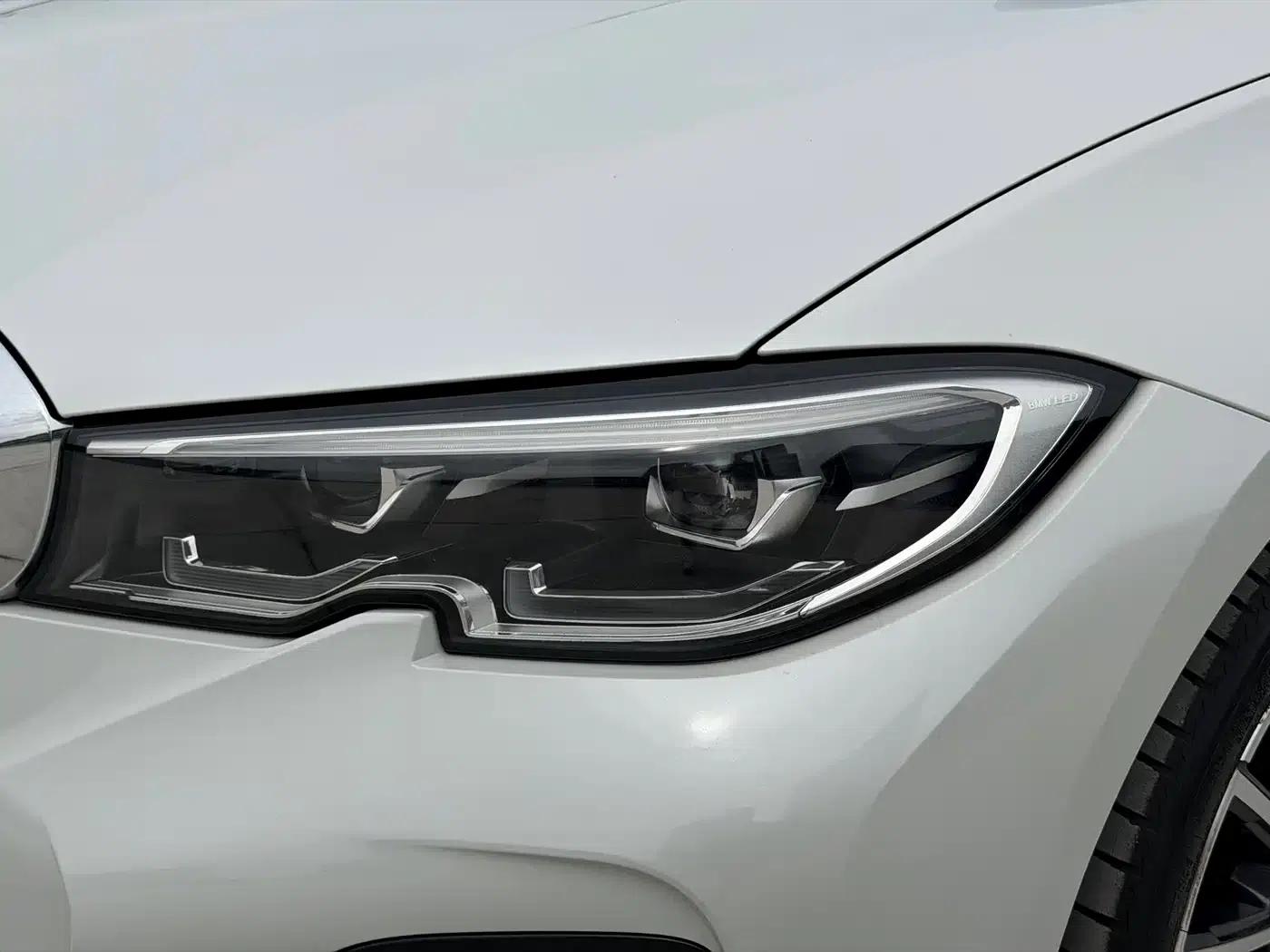 2022 BMW 3 Series 325Li M Sport Package — миниатюра 23