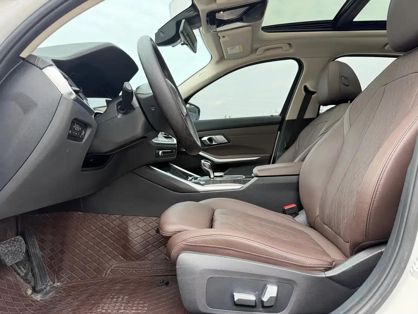 2022 BMW 3 Series 325Li M Sport Package — миниатюра 8